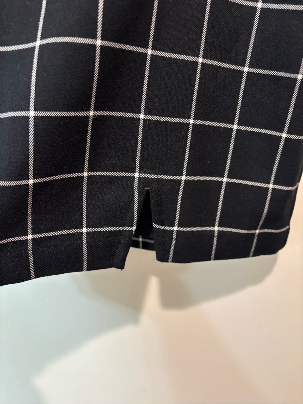 Abercrombie & Fitch Black Grid Mini Skirt - Picture 2 of 4